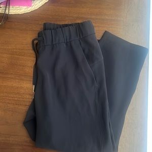 Lululemon crop pants
